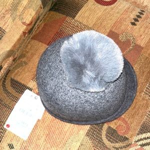 Fur hat grey